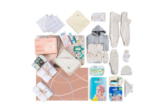 Baby's layette gift set with organic cotton - Color Game