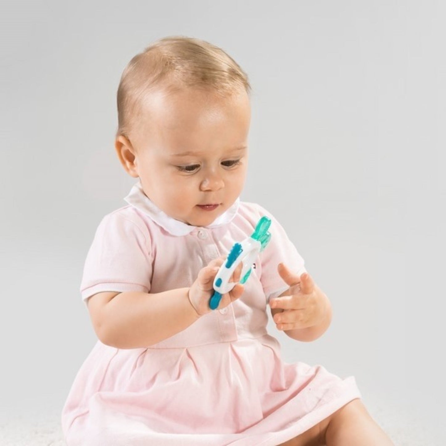 REER Cool&Play Cooling teether with rattle