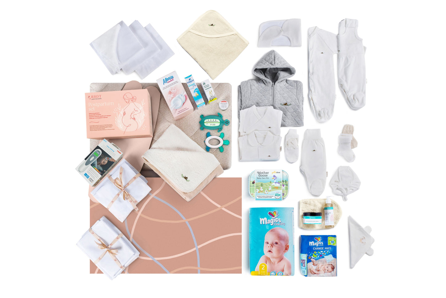 Baby's layette - nest with natural cotton - Color game